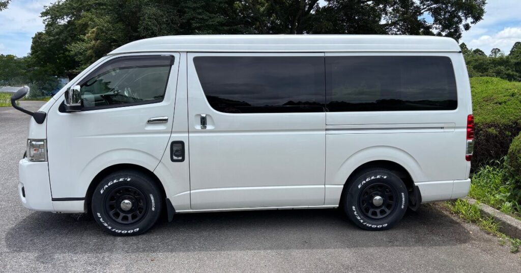 サーフィン仕様のハイエース